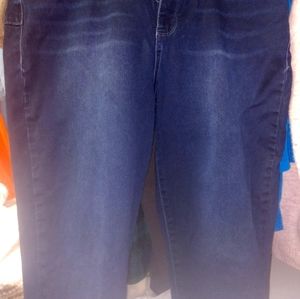 Seven7 brand ladies stretch jeans